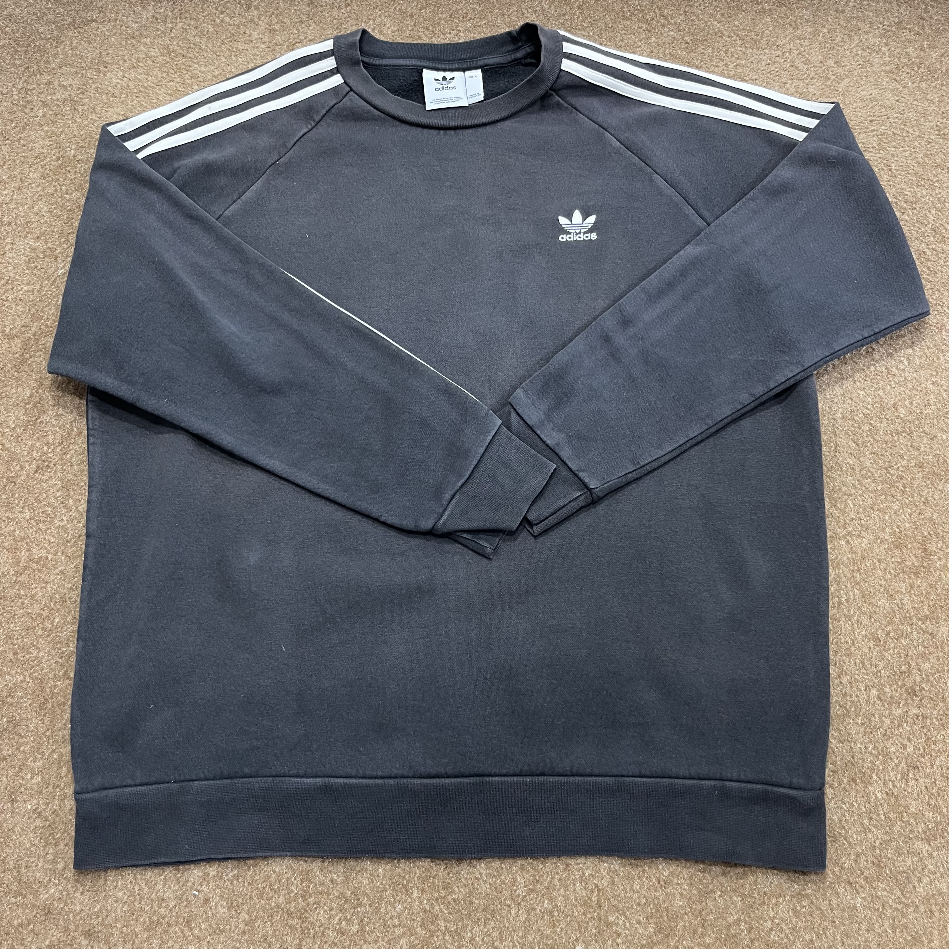 #r2-adidas sweatshirt wholesale bundle - 5 pcs - g..